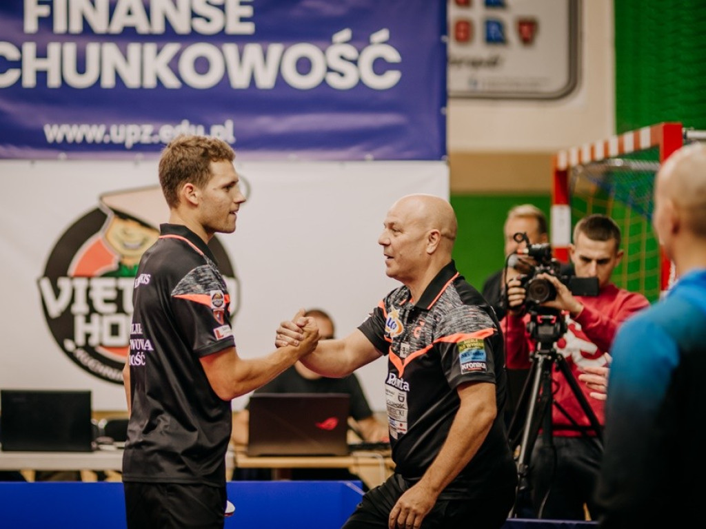 Pierwszy komplet punktów zamojskich tenisistów!