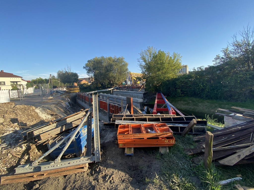 Hrubieszów: Postęp prac przy remoncie mostu na Ludnej - ZDJĘCIA