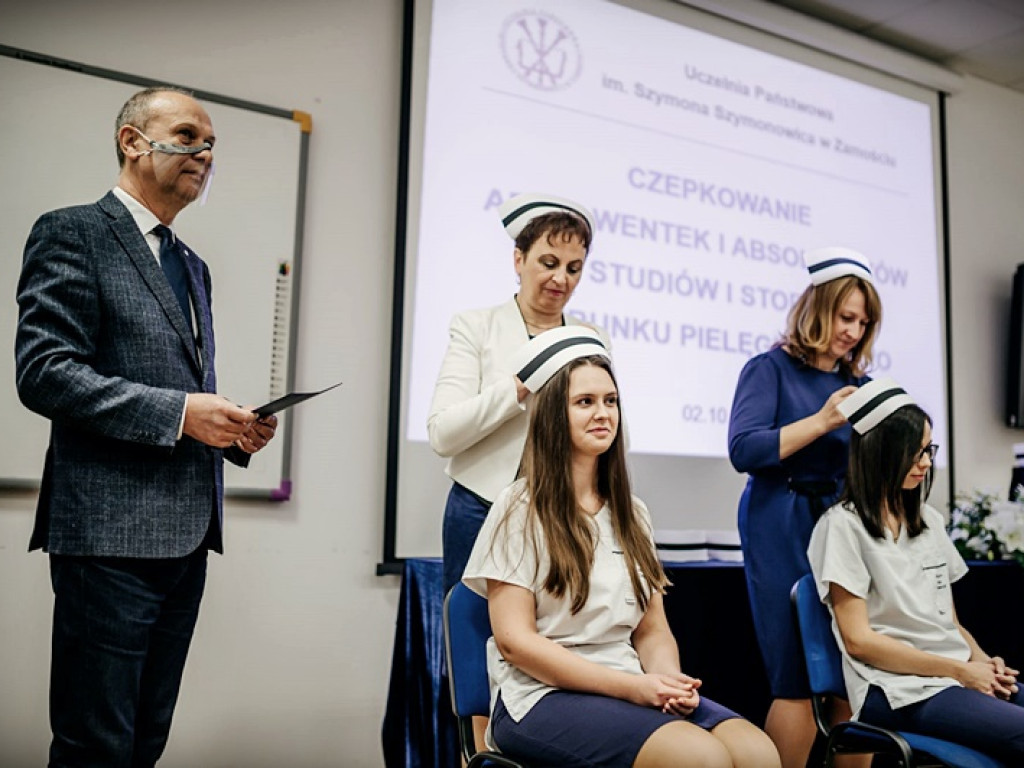 Uroczystość Czepkowania absolwentów UPZ - ZDJĘCIA