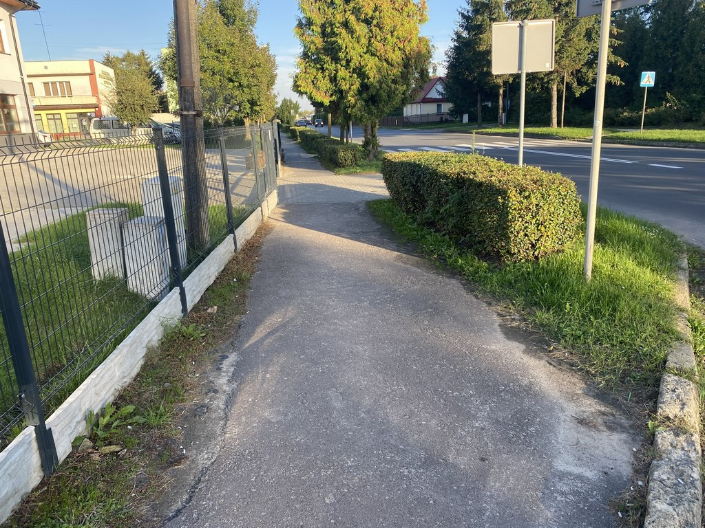 Hrubieszów: Wniosek w sprawie remontu chodnika przy ul. Polnej - ZDJĘCIA