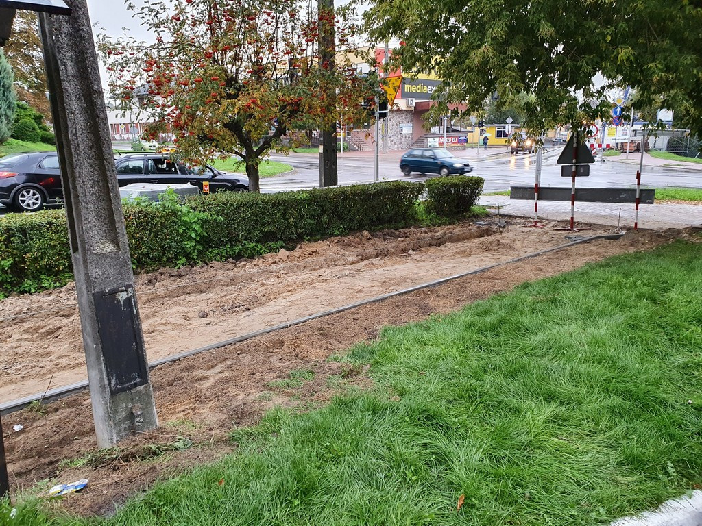 Hrubieszów: Rozpoczął się remont chodnika na ul. Mickiewicza - ZDJĘCIA