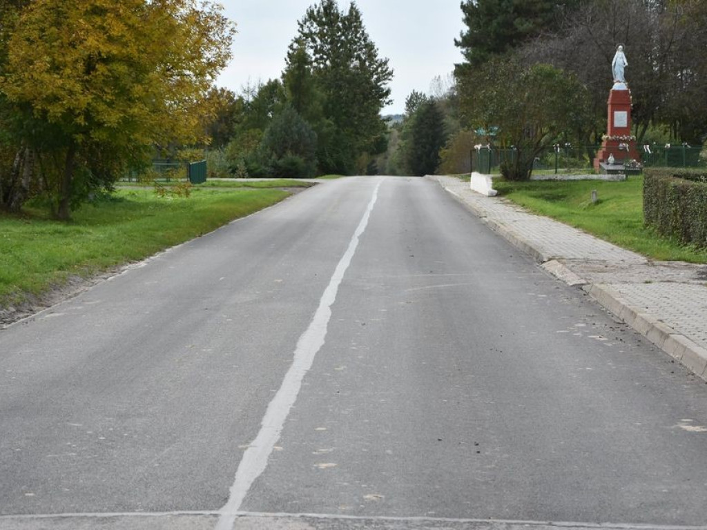 Zakończono remonty dróg powiatowych na terenie gminy Uchanie - ZDJĘCIA