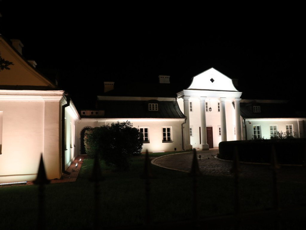 Pokaz iluminacji hrubieszowskiego parku - ZDJĘCIA