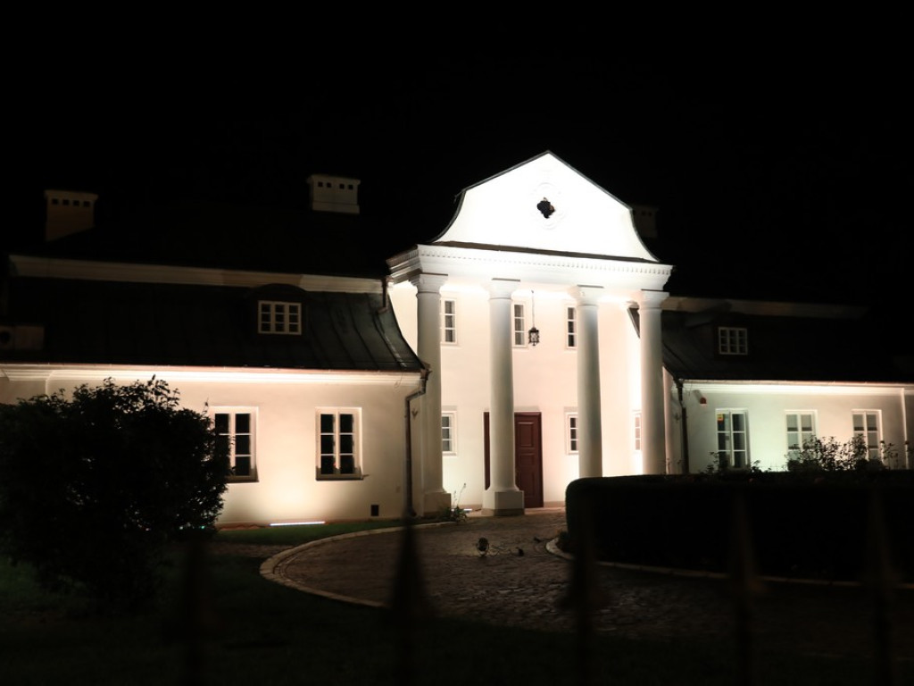 Pokaz iluminacji hrubieszowskiego parku - ZDJĘCIA