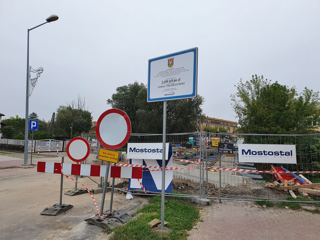 Hrubieszów: Trwają prace budowlane przy moście na Ludnej - ZDJĘCIA