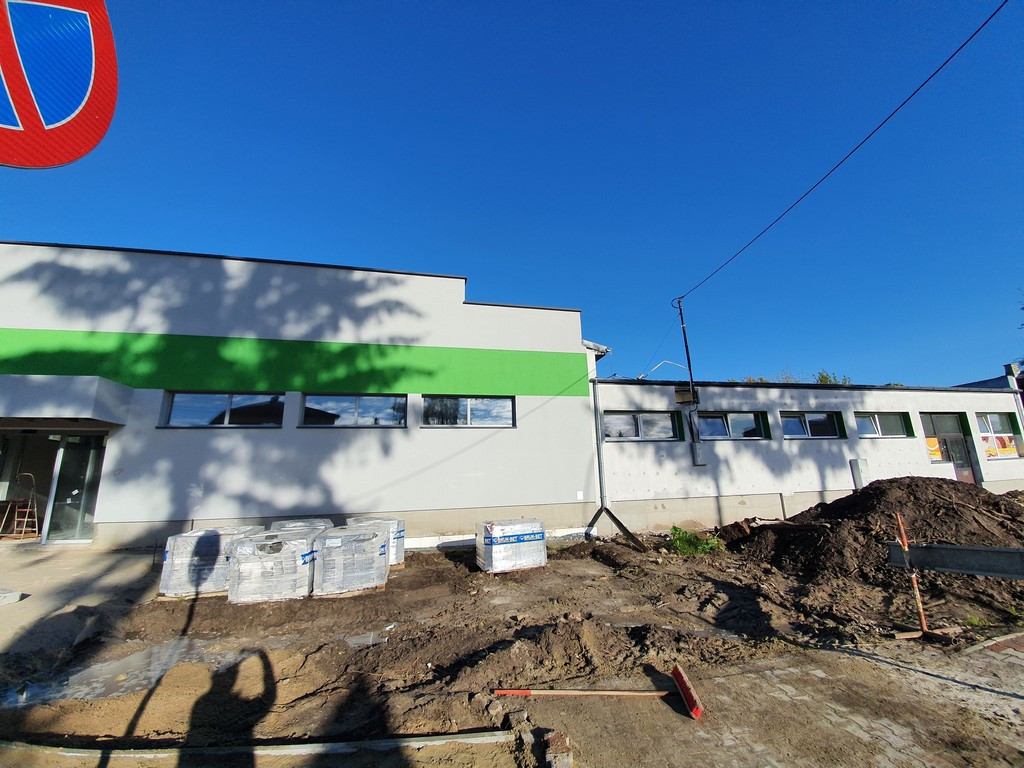 Hrubieszów: Nowy market przy Dwernickiego - ZDJĘCIA