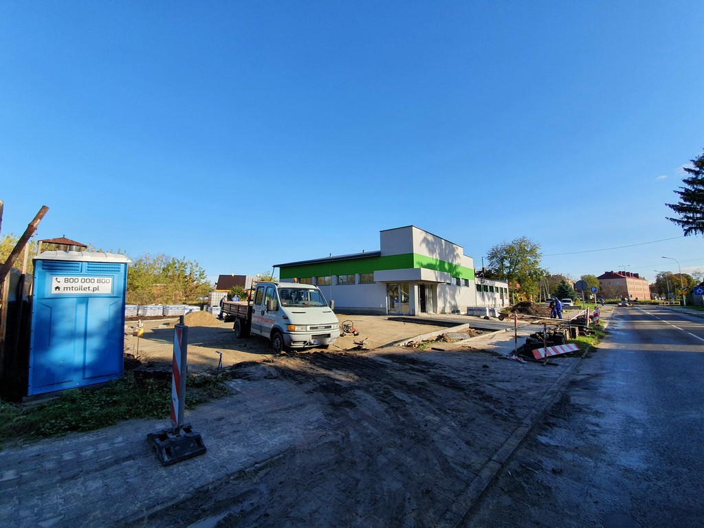 Hrubieszów: Nowy market przy Dwernickiego - ZDJĘCIA