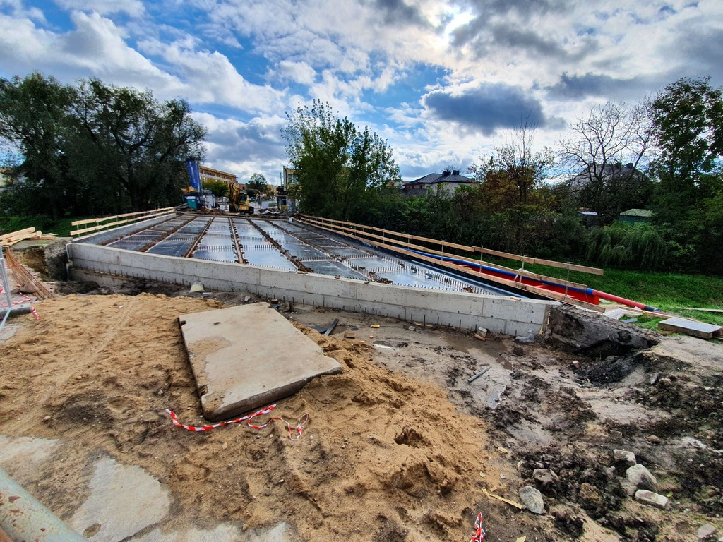 Hrubieszów: Postęp prac przy moście na Ludnej - ZDJĘCIA