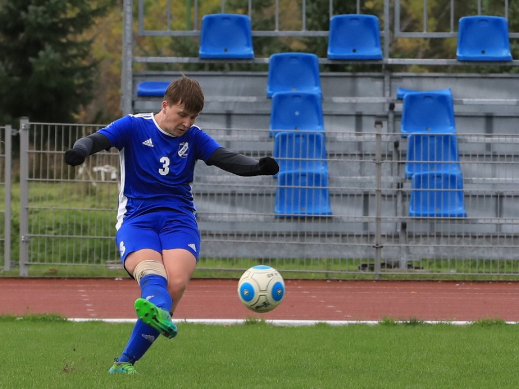 Zwycięstwo trampkarzy Unii z MOSiR Lubartów - ZDJĘCIA