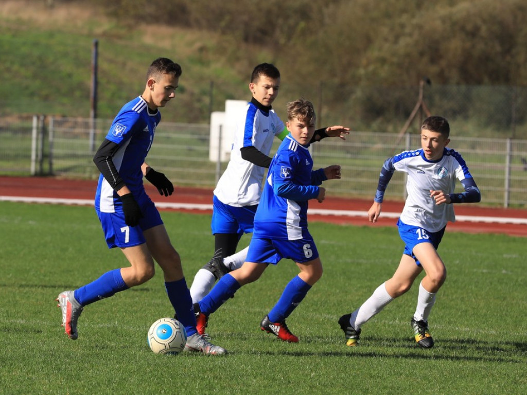 Zwycięstwo trampkarzy Unii z MOSiR Lubartów - ZDJĘCIA