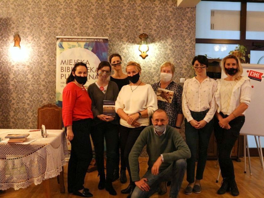 Hrubieszów: Świat na wyciągnięcie ręki - spotkanie autorskie z Leszkiem Szczasnym