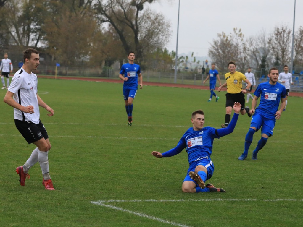 Unia - Świdniczanka 0:2 - ZDJĘCIA, WIDEO