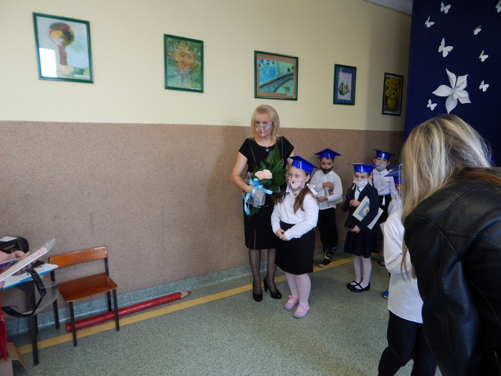 Ślubowanie klas I w hrubieszowskiej Jedynce