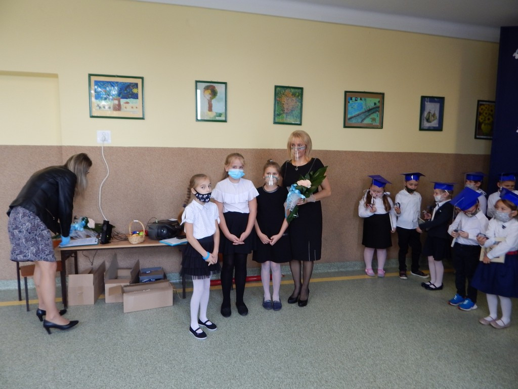 Ślubowanie klas I w hrubieszowskiej Jedynce