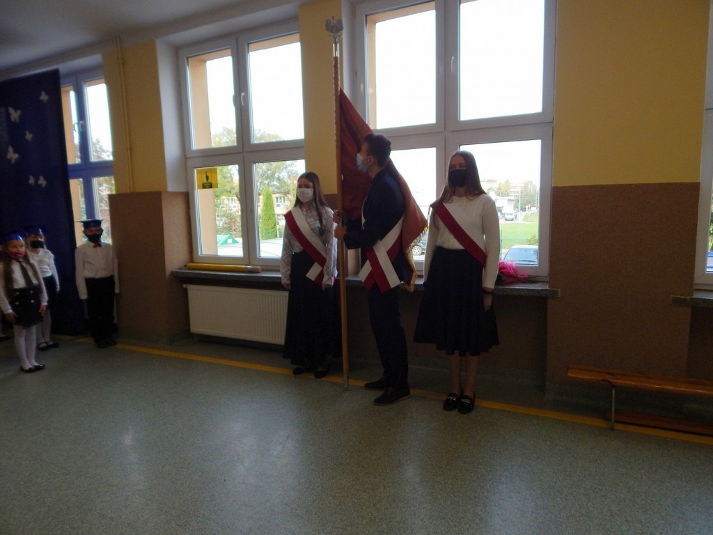 Ślubowanie klas I w hrubieszowskiej Jedynce