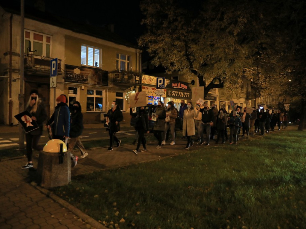 Hrubieszowskich protestów ciąg dalszy - ZDJĘCIA, WIDEO