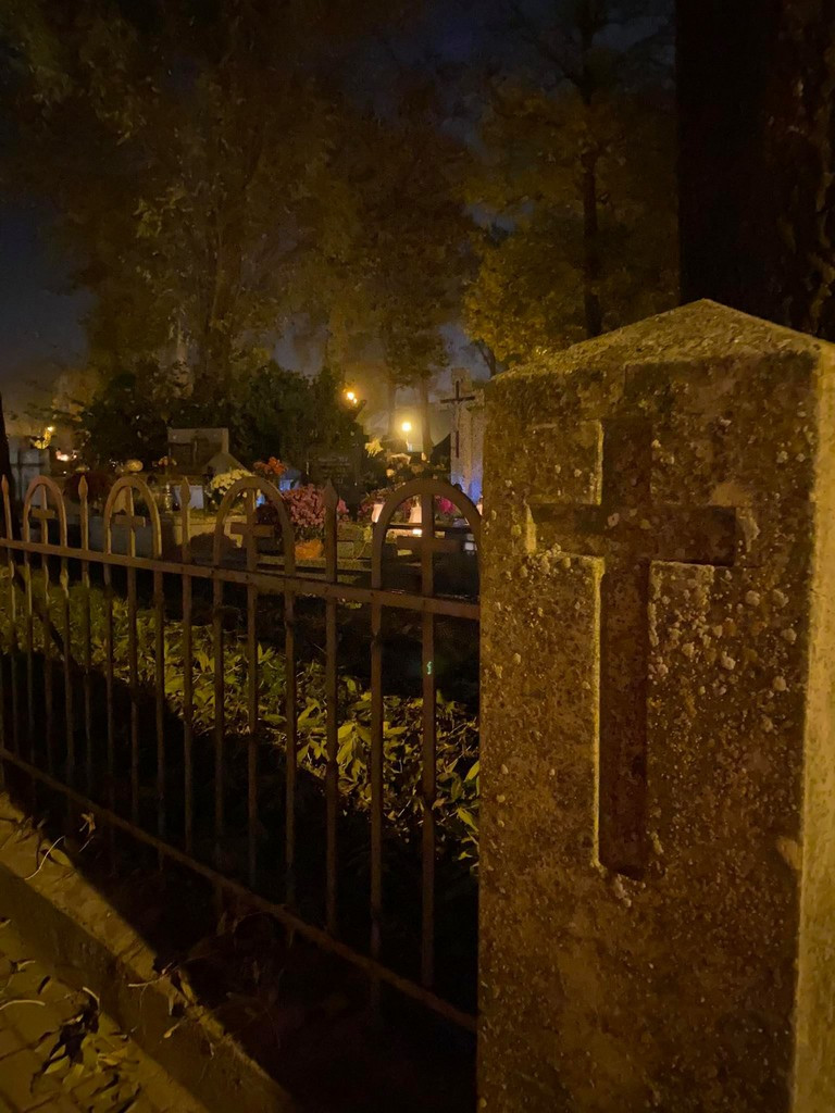 Hrubieszów: Dzień Wszystkich Świętych na hrubieszowskim cmentarzu - ZDJĘCIA