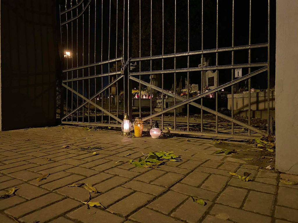 Hrubieszów: Dzień Wszystkich Świętych na hrubieszowskim cmentarzu - ZDJĘCIA