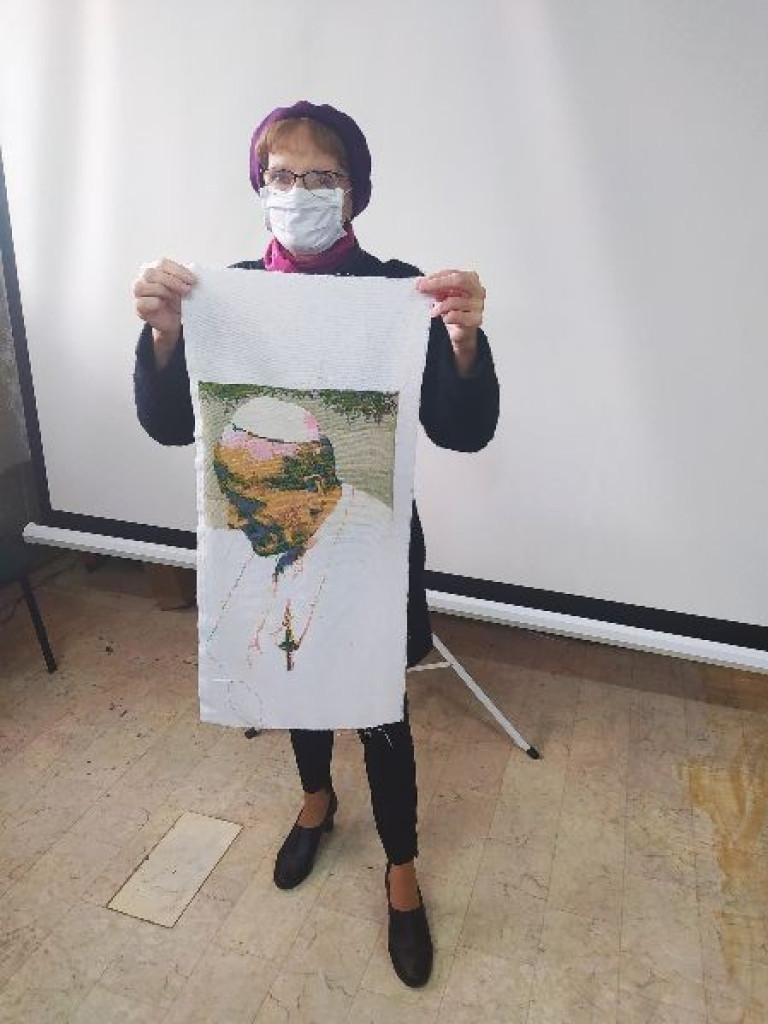 Caritas: Arteterapia hrubieszowskich seniorów