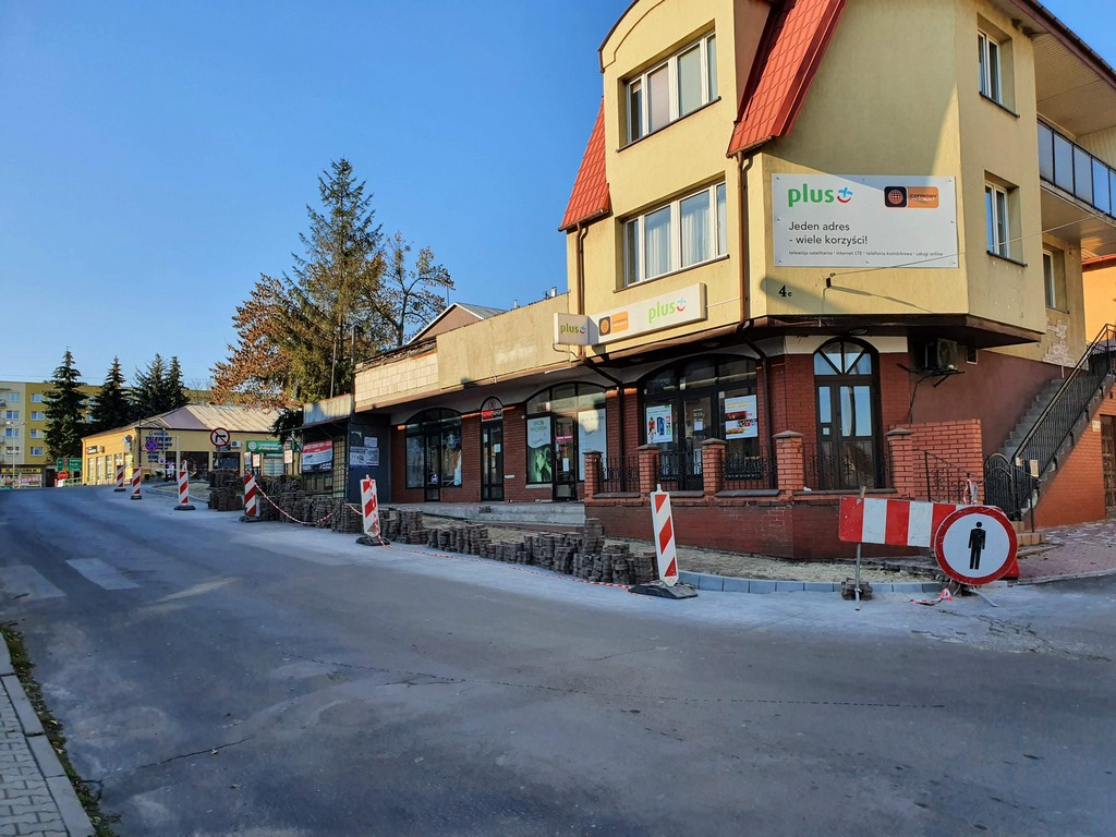 Hrubieszów: Remont chodnika na Prostej - ZDJĘCIA