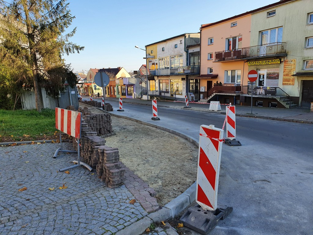 Hrubieszów: Remont chodnika na Prostej - ZDJĘCIA