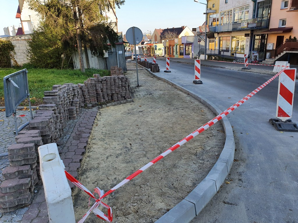 Hrubieszów: Remont chodnika na Prostej - ZDJĘCIA
