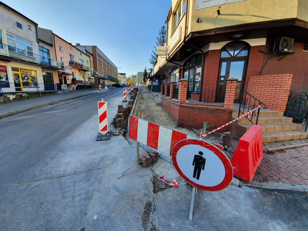 Hrubieszów: Remont chodnika na Prostej - ZDJĘCIA