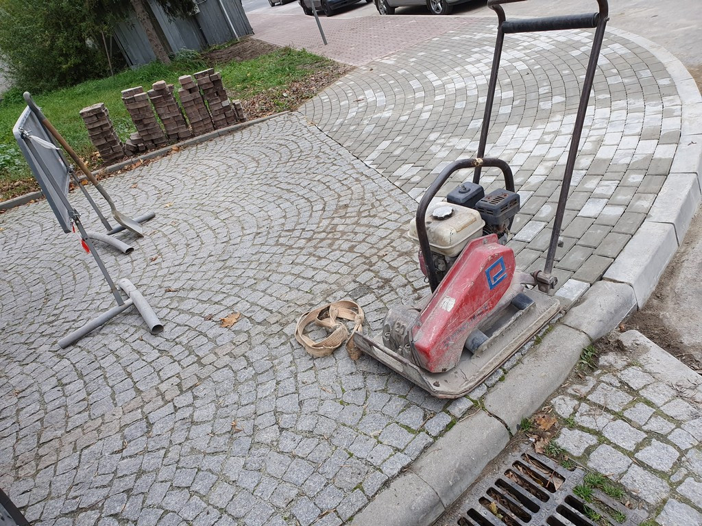 Hrubieszów: Trwa remont Prostej. Uwaga! Jutro utrudnienia w ruchu - ZDJĘCIA