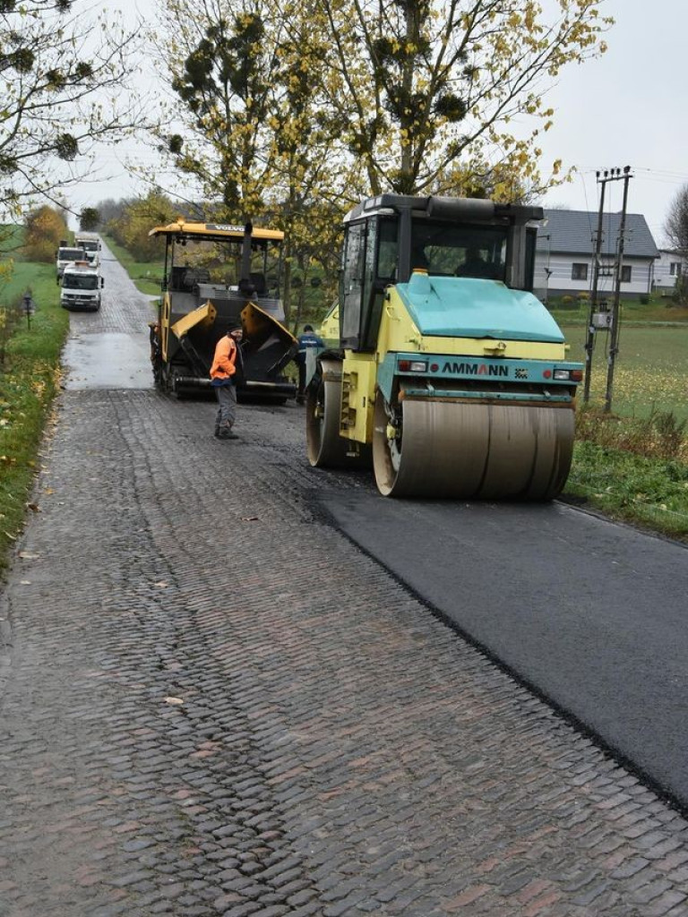 Trwają remonty dróg powiatowych
