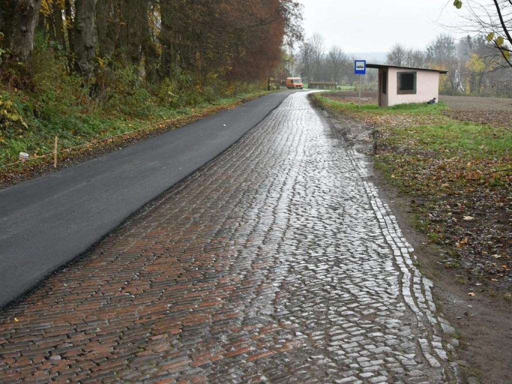 Trwają remonty dróg powiatowych