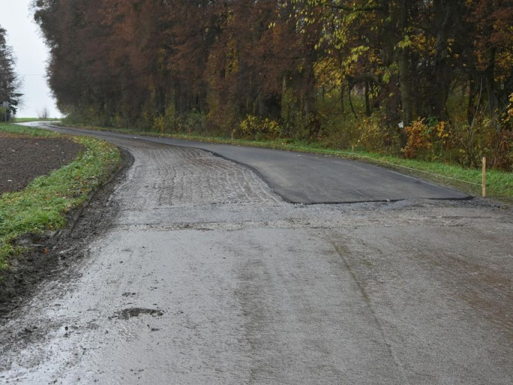 Trwają remonty dróg powiatowych