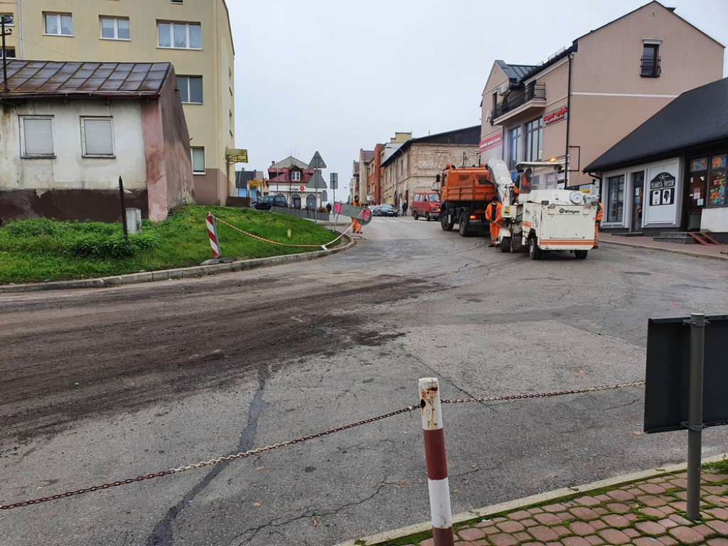 Hrubieszów: Trwają remonty na Targowej i Prostej - ZDJĘCIA