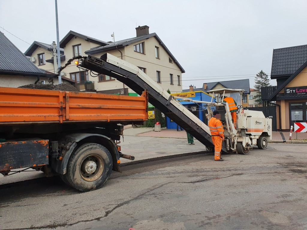 Hrubieszów: Trwają remonty na Targowej i Prostej - ZDJĘCIA