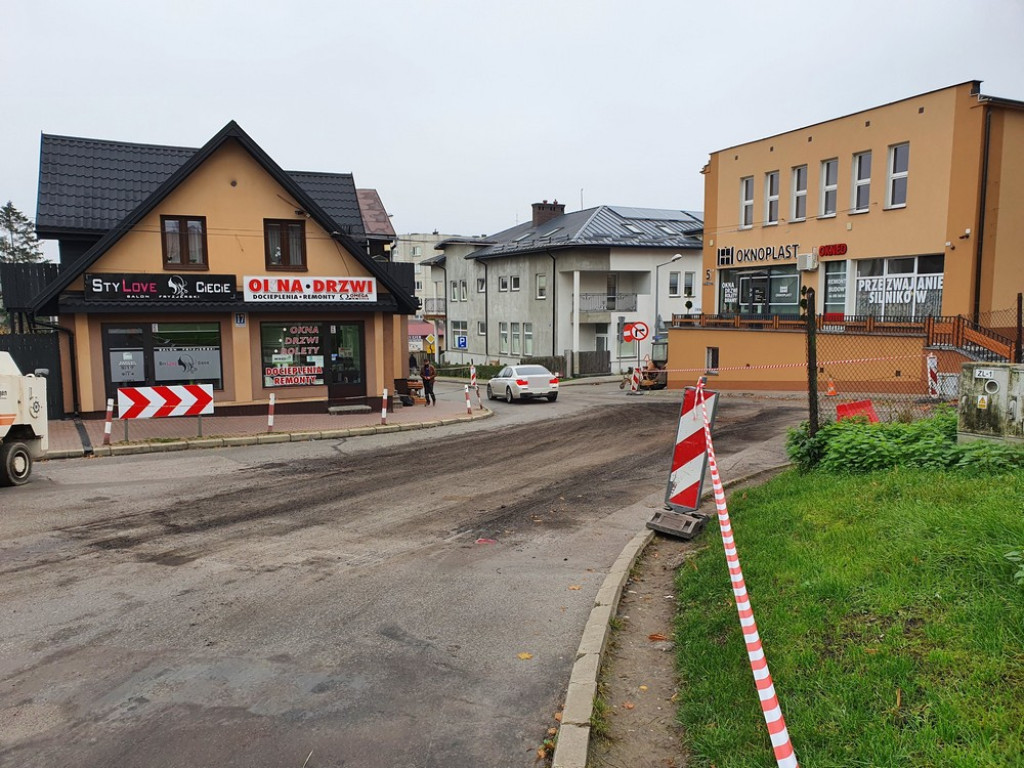 Hrubieszów: Trwają remonty na Targowej i Prostej - ZDJĘCIA