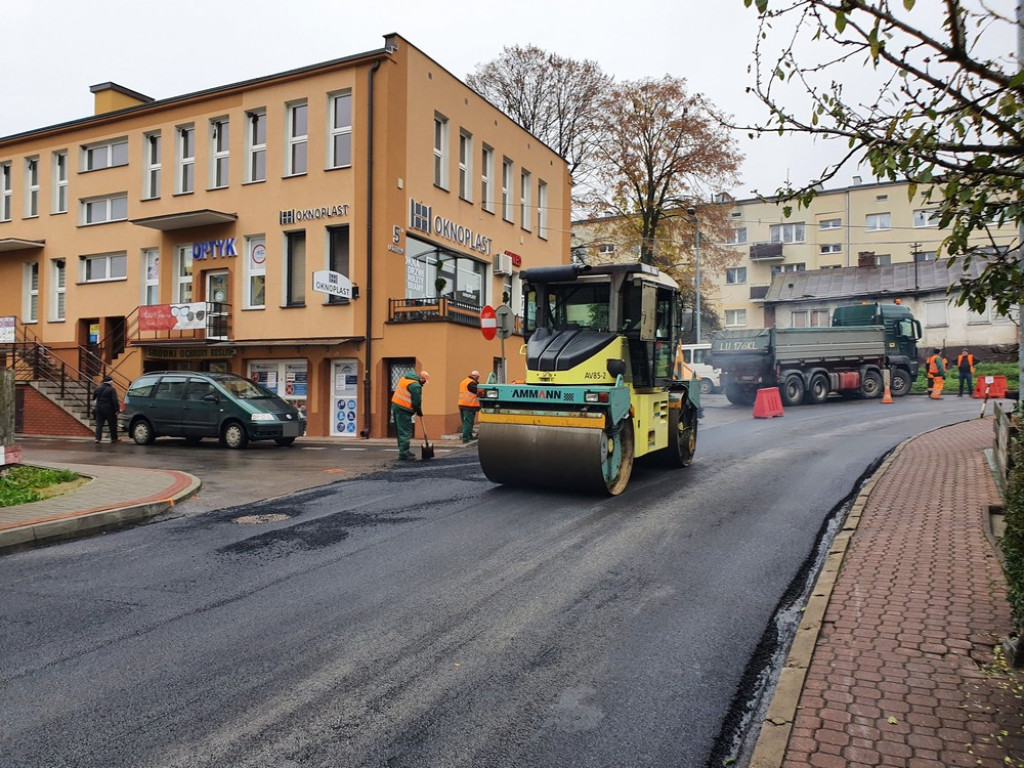 Hrubieszów: Trwają remonty na Targowej i Prostej - ZDJĘCIA
