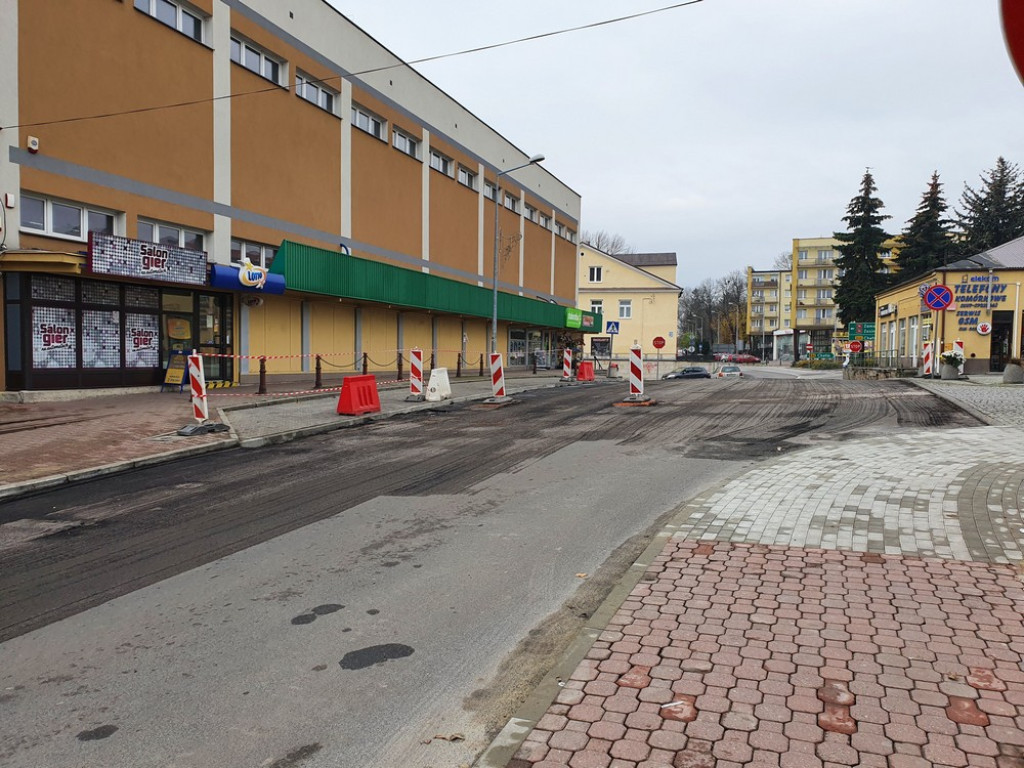 Hrubieszów: Trwają remonty na Targowej i Prostej - ZDJĘCIA
