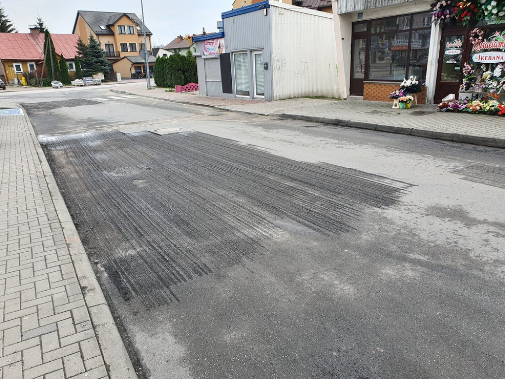 Hrubieszów: Trwają remonty na Targowej i Prostej - ZDJĘCIA