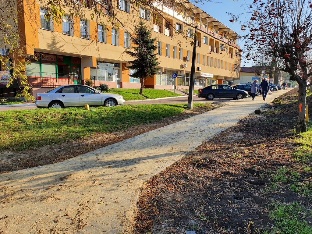 Hrubieszów: Nowy chodnik na Mickiewicza - ZDJĘCIA