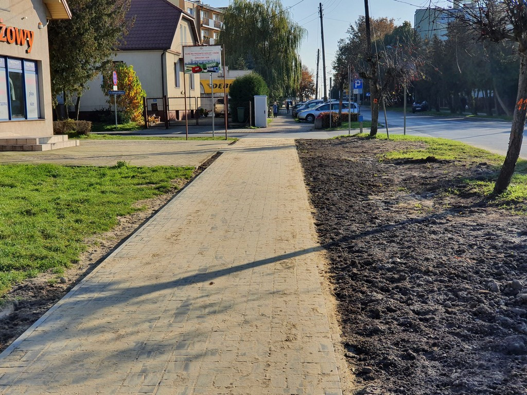 Hrubieszów: Nowy chodnik na Mickiewicza - ZDJĘCIA