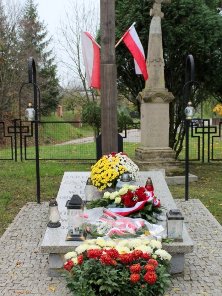 Gmina Dołhobyczów: Pamięć o bohaterach zawsze w sercach naszych...