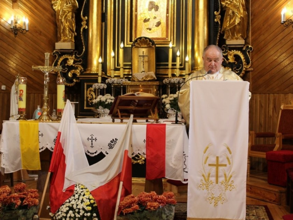 Gmina Dołhobyczów: Pamięć o bohaterach zawsze w sercach naszych...