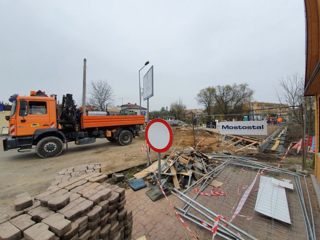 Hrubieszów: Remont mostu na Ludnej postępuje - ZDJĘCIA