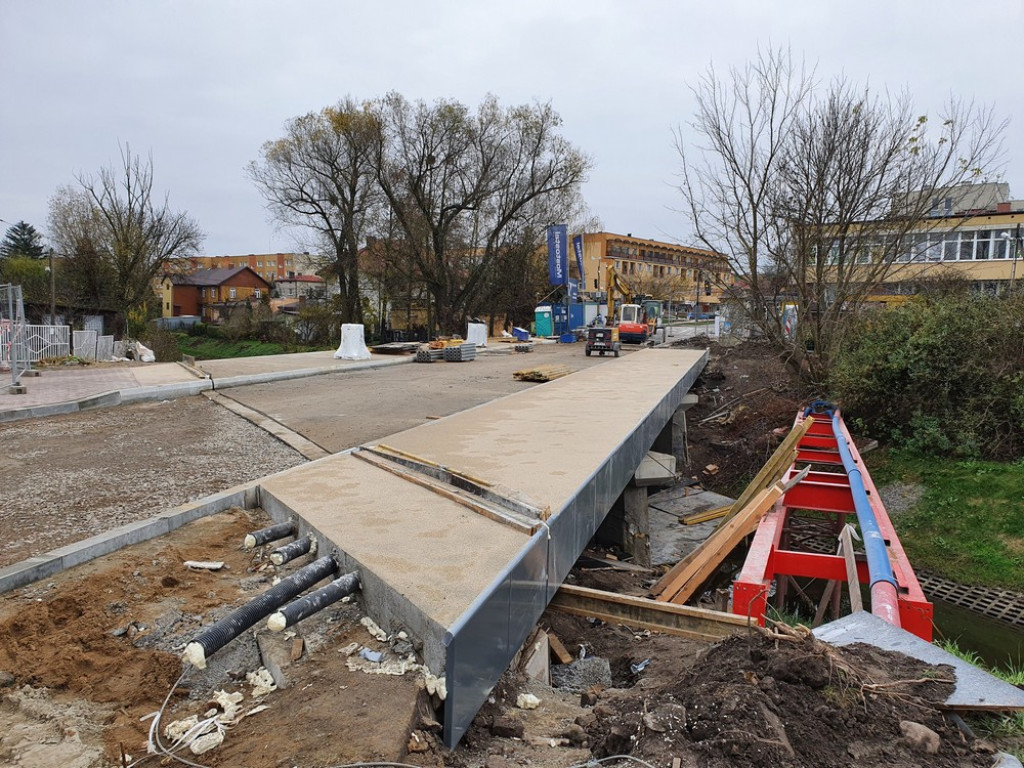 Hrubieszów: Remont mostu na Ludnej postępuje - ZDJĘCIA