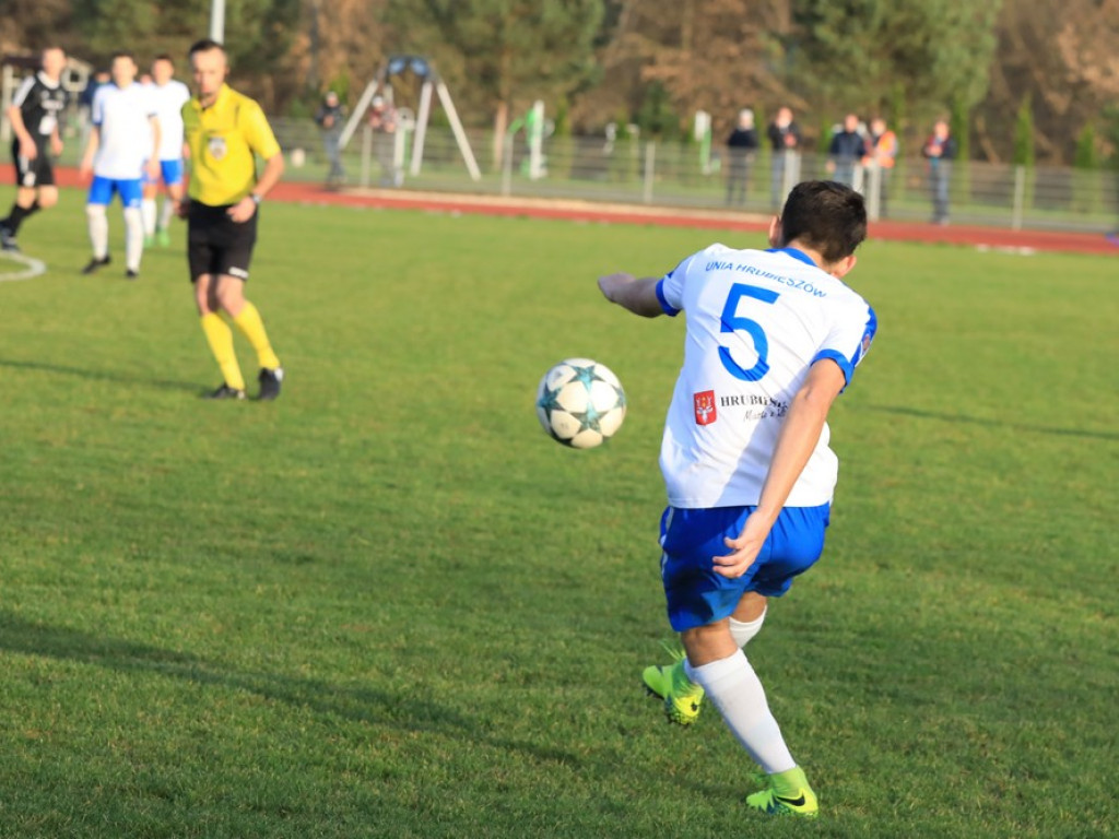 Derby dla Hrubieszowa. Unia - Kryształ 2:1 - ZDJECIA, WIDEO