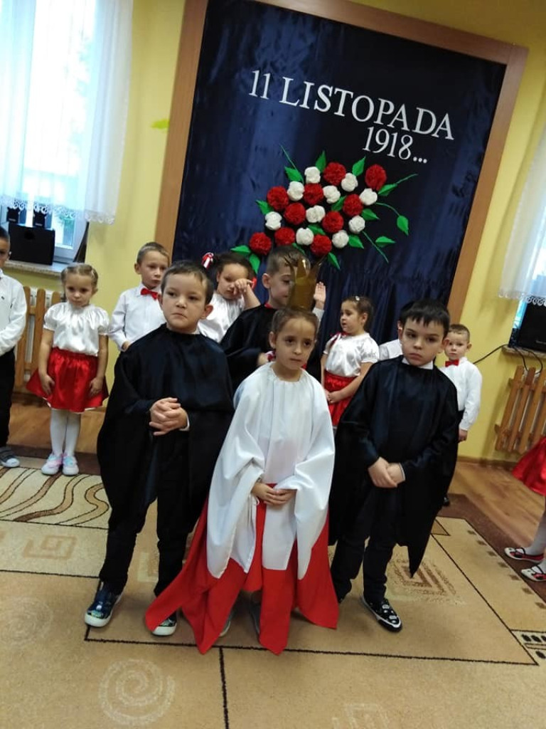 Hrubieszów: Święto Niepodległości w Przedszkolu nr 3 - ZDJĘCIA, WIDEO