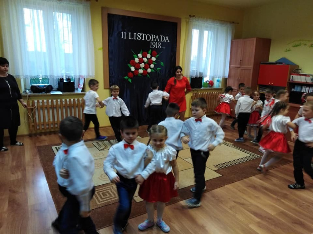 Hrubieszów: Święto Niepodległości w Przedszkolu nr 3 - ZDJĘCIA, WIDEO