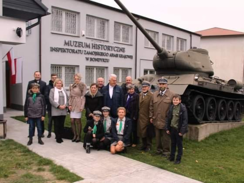 Członkowie Światowego Związku Żołnierzy AK z Hrubieszowa na spotkaniu w Bondyrzu