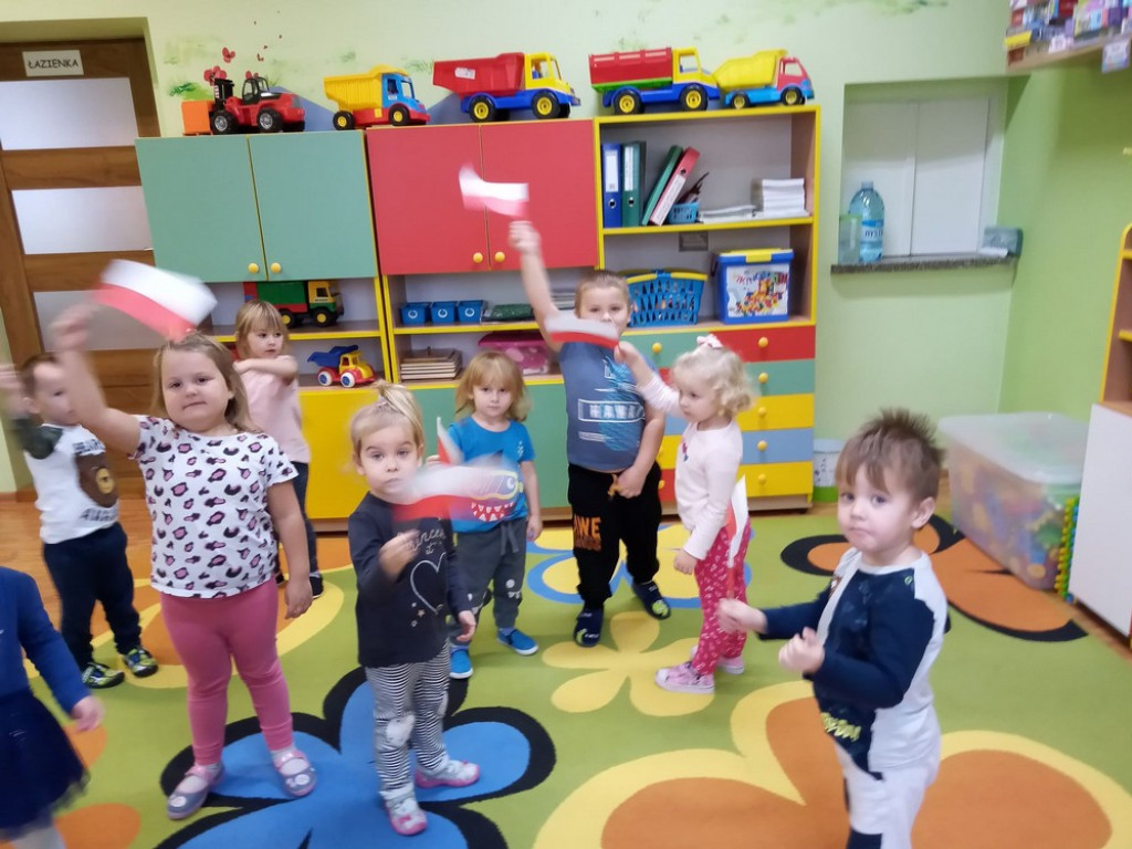 Hrubieszów: Święto Niepodległości w Przedszkolu nr 3 - ZDJĘCIA, WIDEO
