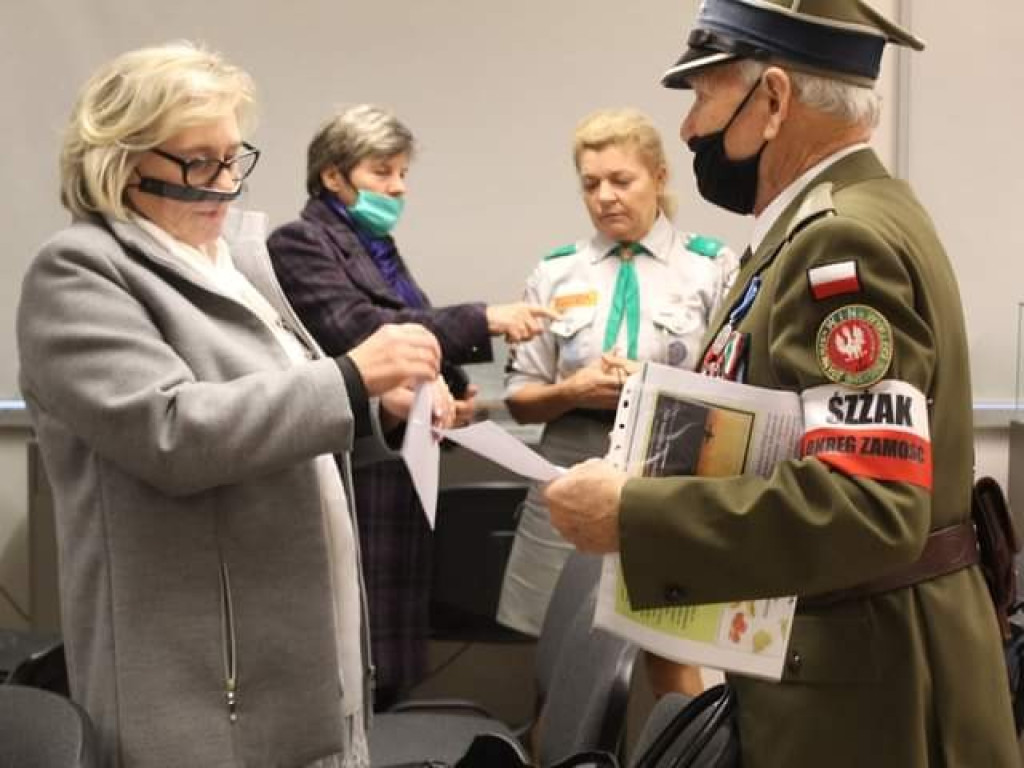 Członkowie Światowego Związku Żołnierzy AK z Hrubieszowa na spotkaniu w Bondyrzu