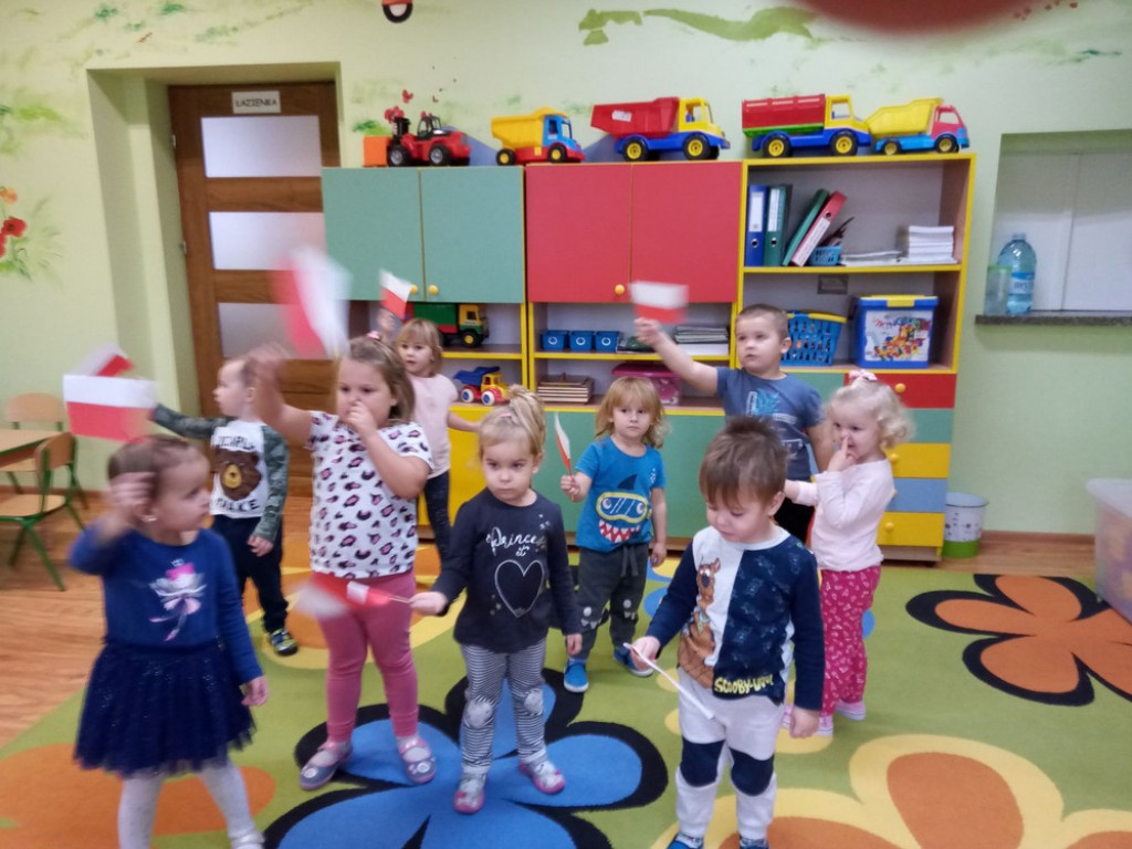 Hrubieszów: Święto Niepodległości w Przedszkolu nr 3 - ZDJĘCIA, WIDEO